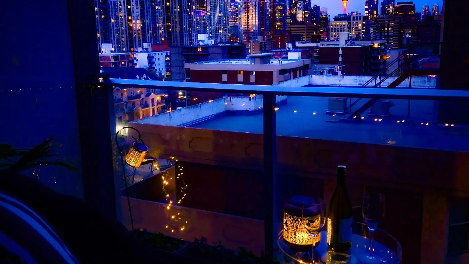 Appartement Boutique Studio City Views, Patio, Fireplace Voglio Bene Calgary Canada