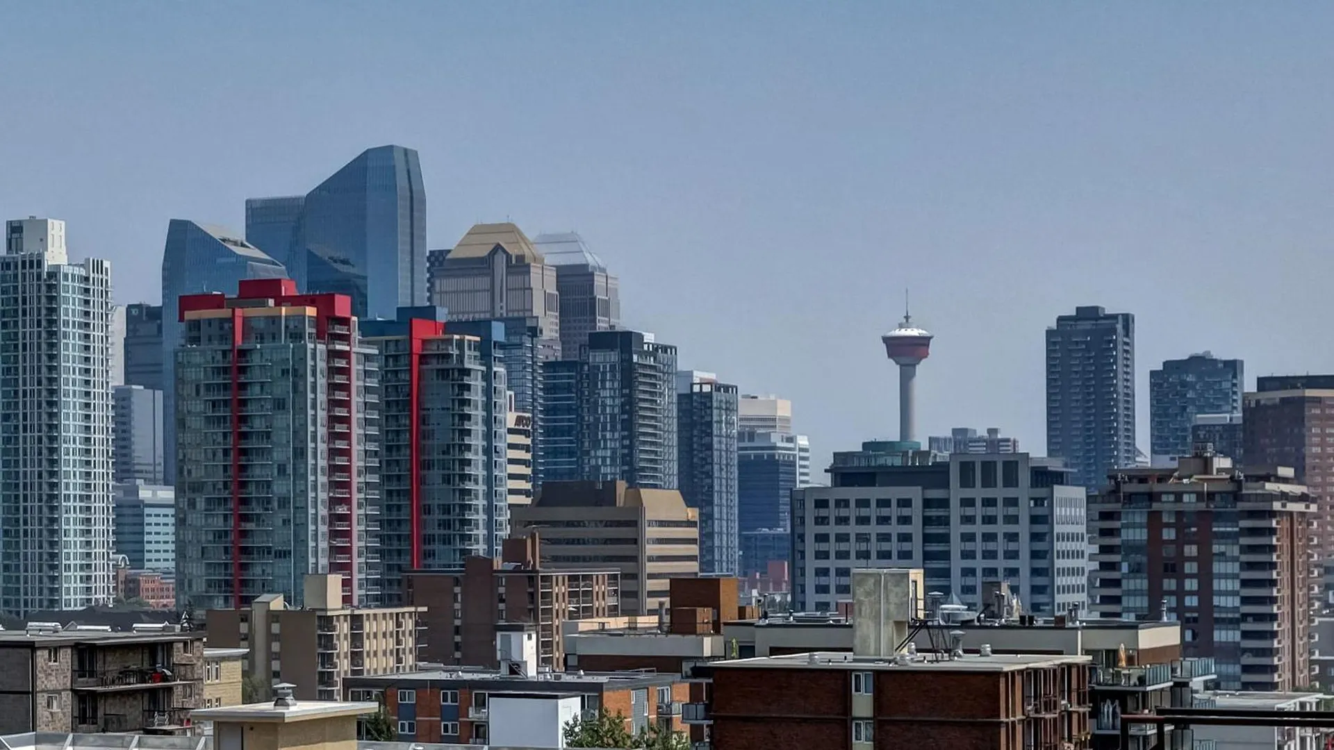 Boutique Studio City Views, Patio, Fireplace Voglio Bene Calgary